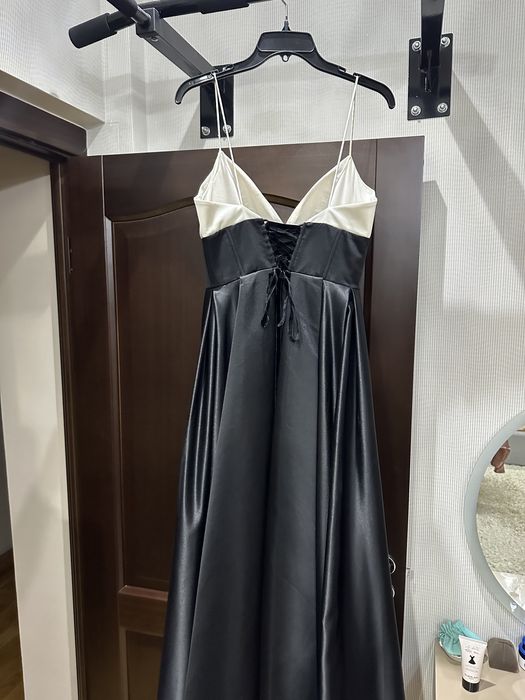 Продам платье в отличном состоянии