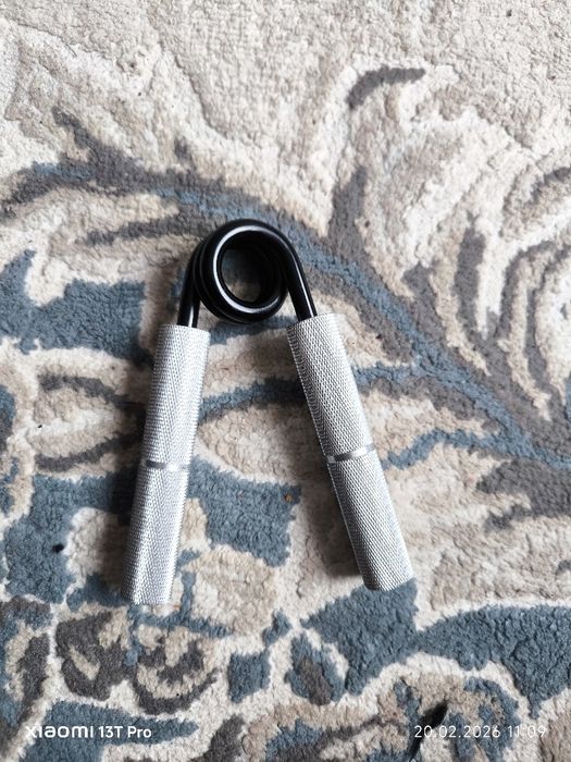 Прожам эспандер для рук