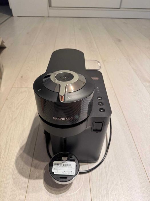Espressor Nespresso by DeLonghi Vertuo Lattissima ENV300B