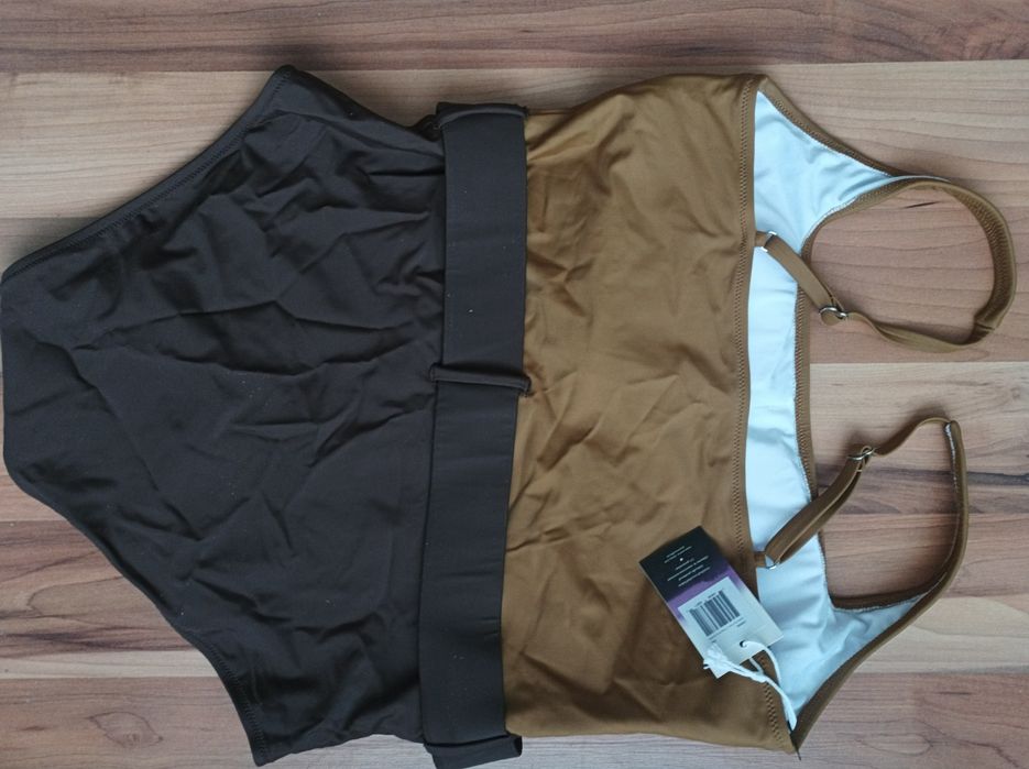 Averie XL/2XL цял бански