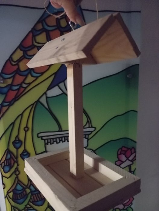 Кормушка для птиц