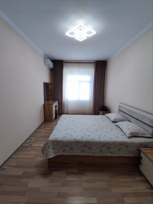 Просторная 1 комнатная с мебелью и техникой в новостройке