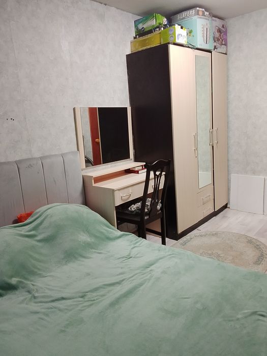 Продам квартиру 4 комнатную