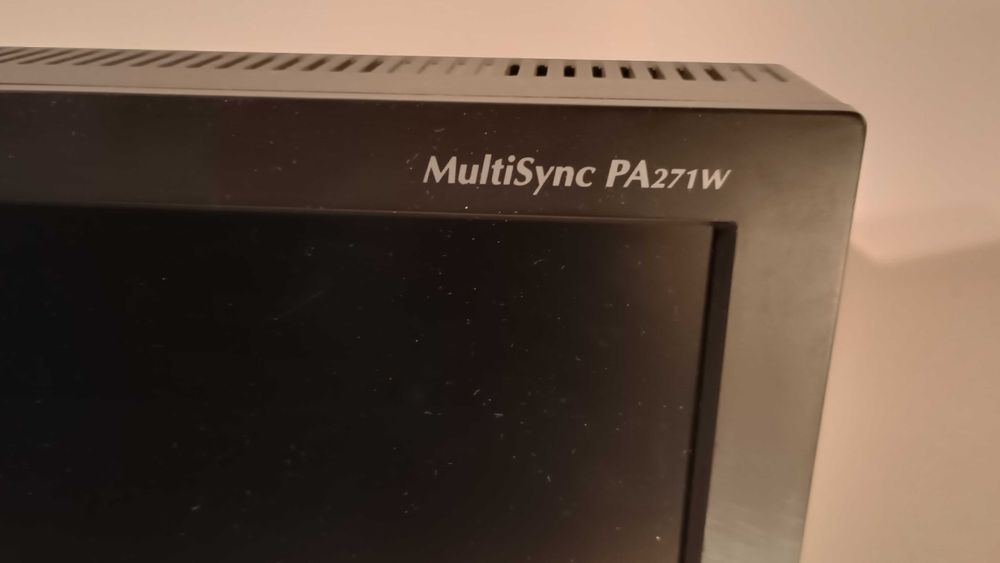 монитор за фотография 27 инча NEC MultiSync PA271W