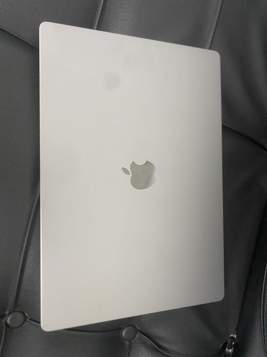 Macbook m2 pro 16gb 1tb