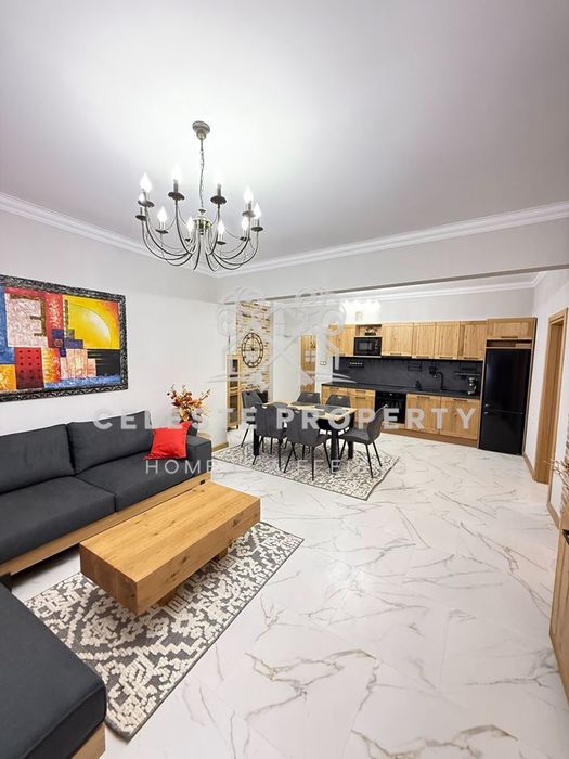 Дава се под наем Тристаен апартамент в София, Център - 120 кв.м за 2224.11 € - Снимка #1