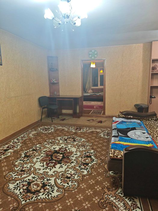 Продается 2-х комнатная квартира в кирпичном доме. Максим Горький