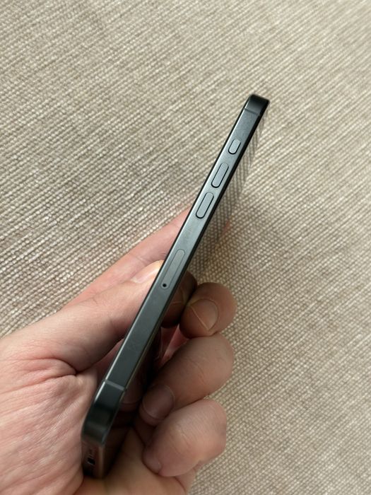 iPhone 16 Pro Black Titanium 128GB