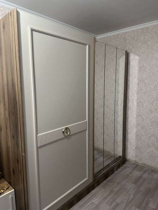 Продается Шкаф, тумбы и тд