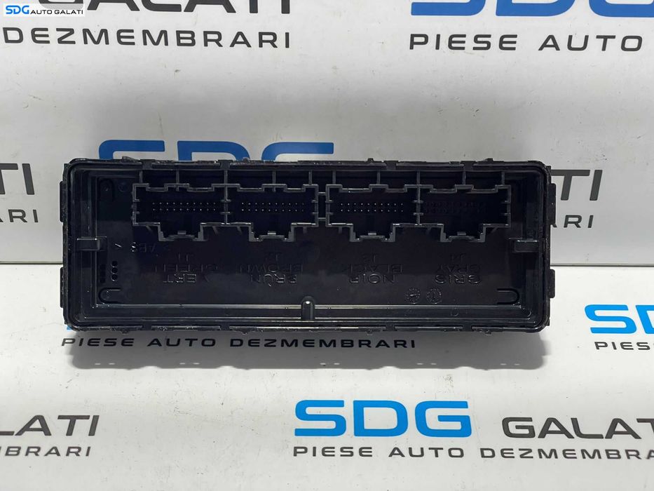 Unitate Modul Calculator AC Clima Climatronic Opel Astra J 2009 - 2015 Cod 13586727 [L3376]