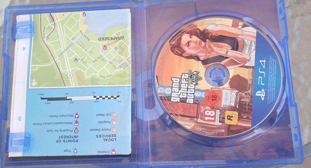 Продавам игра за Ps4 Grand Theft Auto V 
Поредица видеоигри