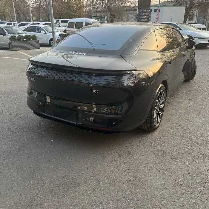 Zeekr 007 Performance 660 Km nasiya savdo
