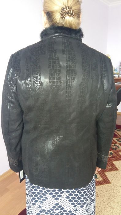 Женская одежда, куртки