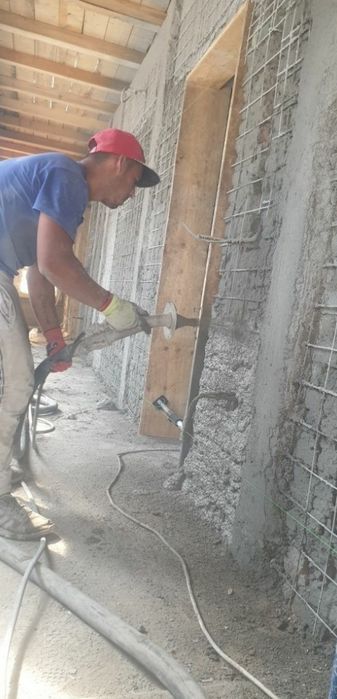 Tencuiala traditionala mecanizata.