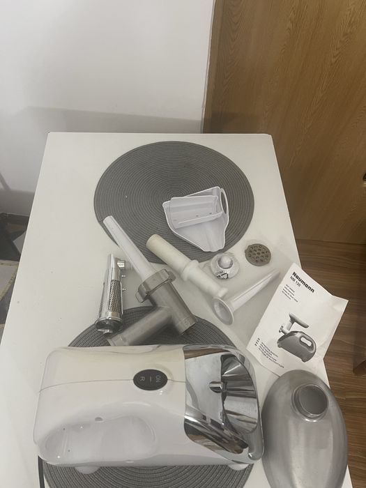 Masina de tocat  Naumann