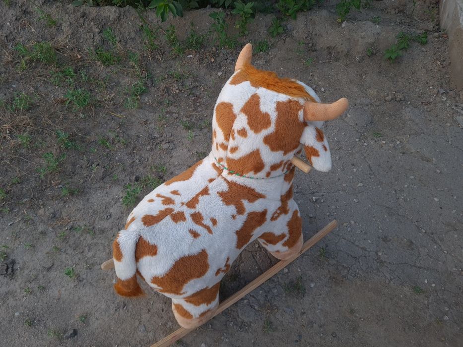 Корова качалка детская