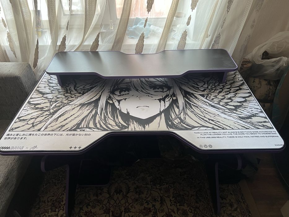 Игровой компьютерный стол