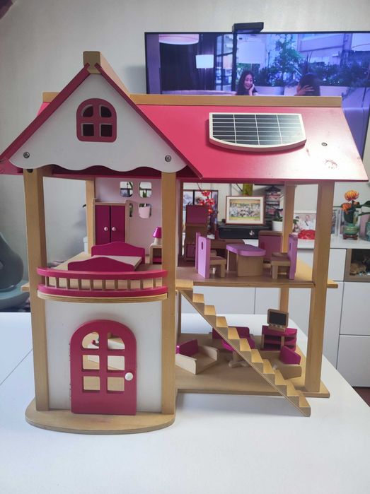 Дървена къща за кукли+мебели