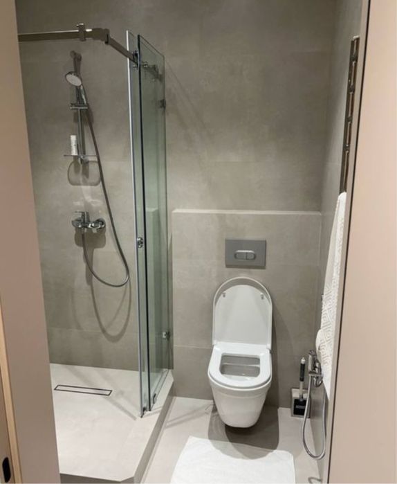 Евро квартира сдаётся посуточно в самом центре города.