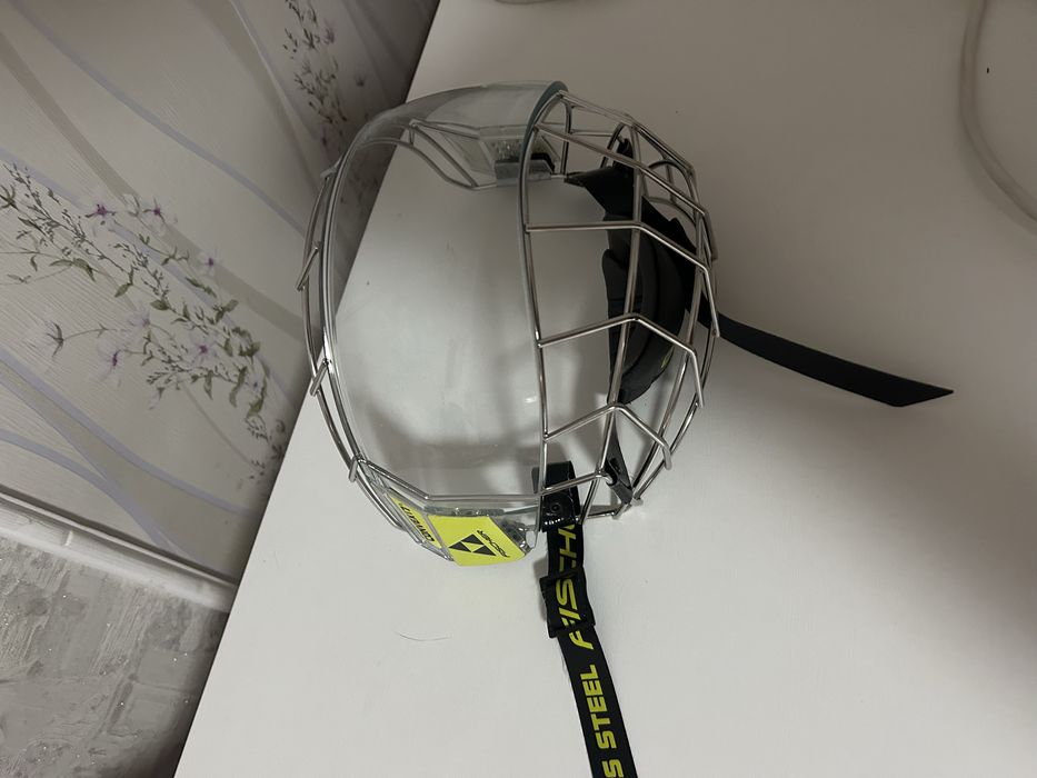 хоккейная клюшка и сетка