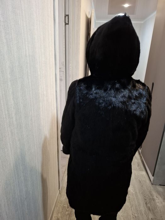 Продам норковую шубу