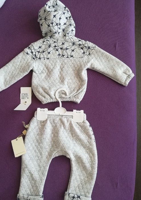 Продавам нов бебешки зимен ватиран комплект панталон и анорак