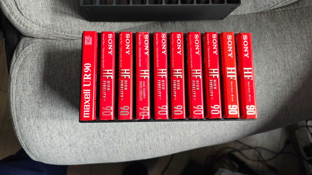 Minidisc Rack Si CD Rack - Suport Pentru CD-uri si MD-uri