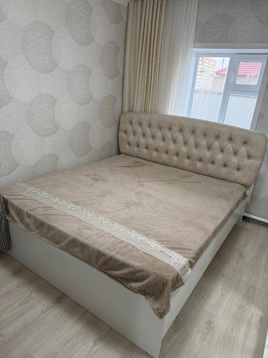 Продам срочно спальный кроват