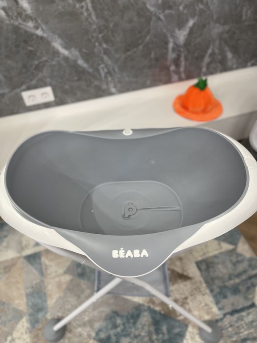 Ванночка Beaba с подставкой