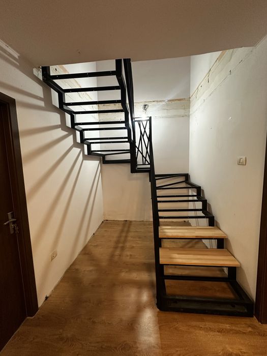 Confectionam scari metalice si balustrade