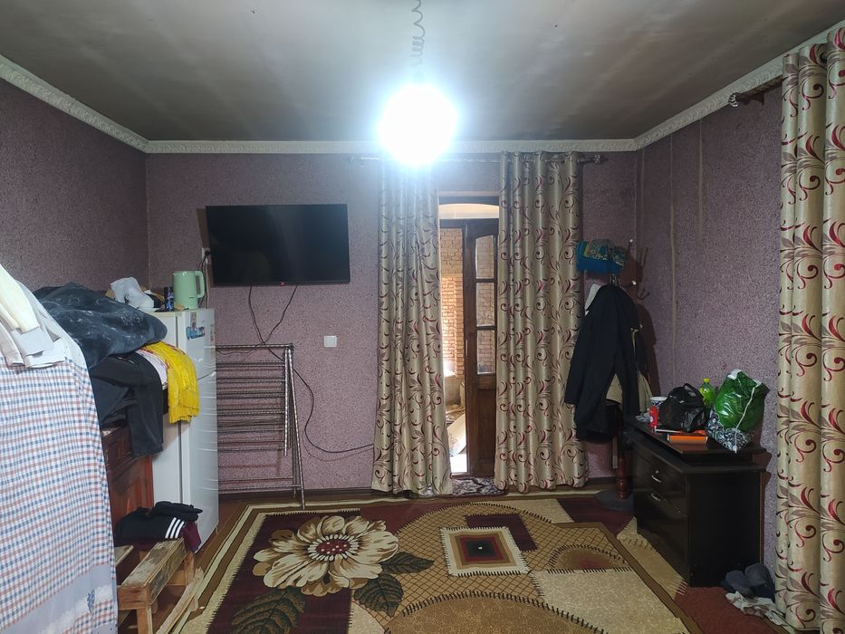 Зудлик бн Ховли уй сотилади!!!