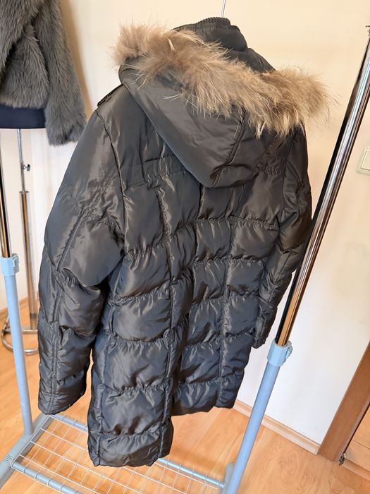 Пухенка в кафяво с косъм от лисица