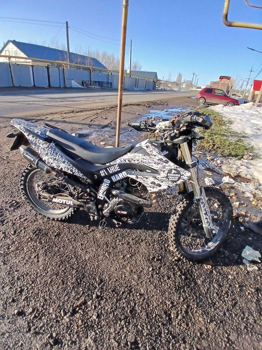 Продам эндуро 250 кубов