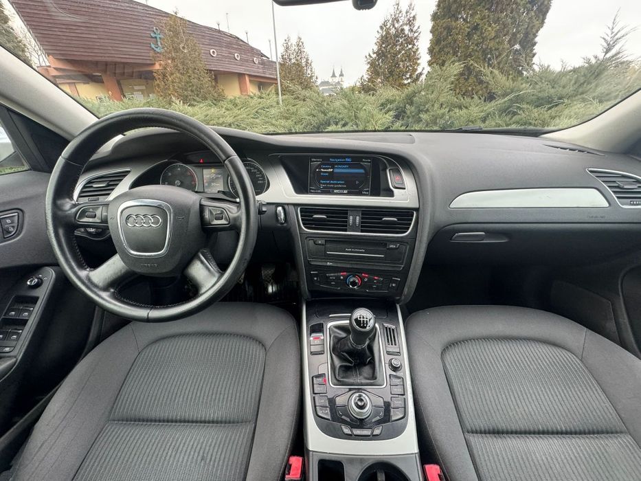 Audi a4 b8 2.0 tdi 143 cp 2011