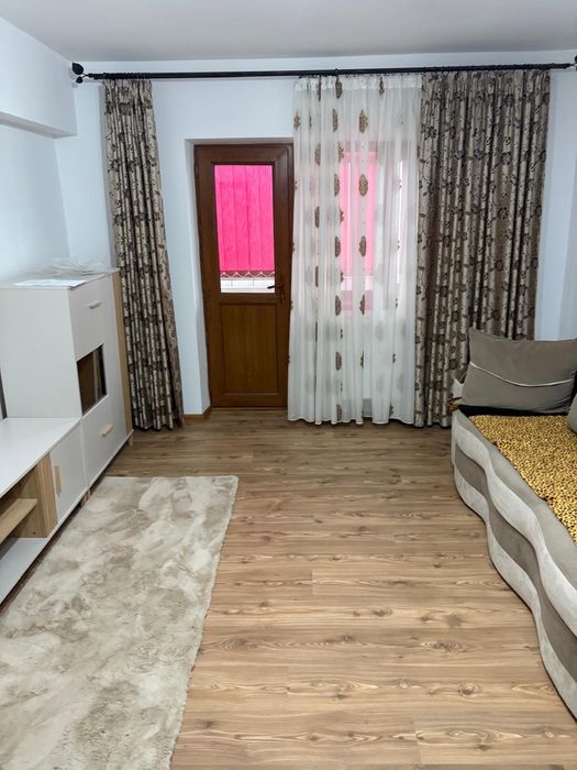 Apartament 2 camere pentru închiriat