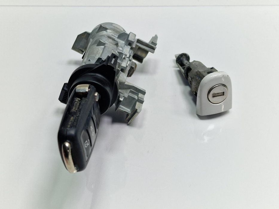 Contact Cu Cheie Si Butuc Skoda Octavia 1Z3 2004 - 2013 2.0 Tdi 16V Bkd, Cfhc, Clcb 1K0905851B