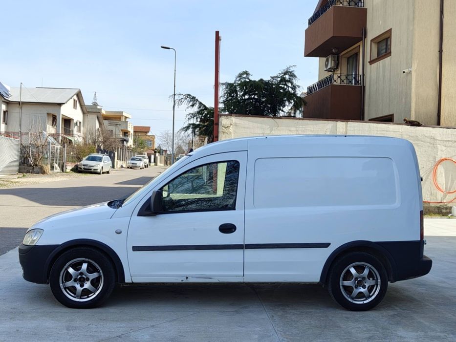Ocazie vând opel combo 1.7 TDI i stare suberba foarte economic