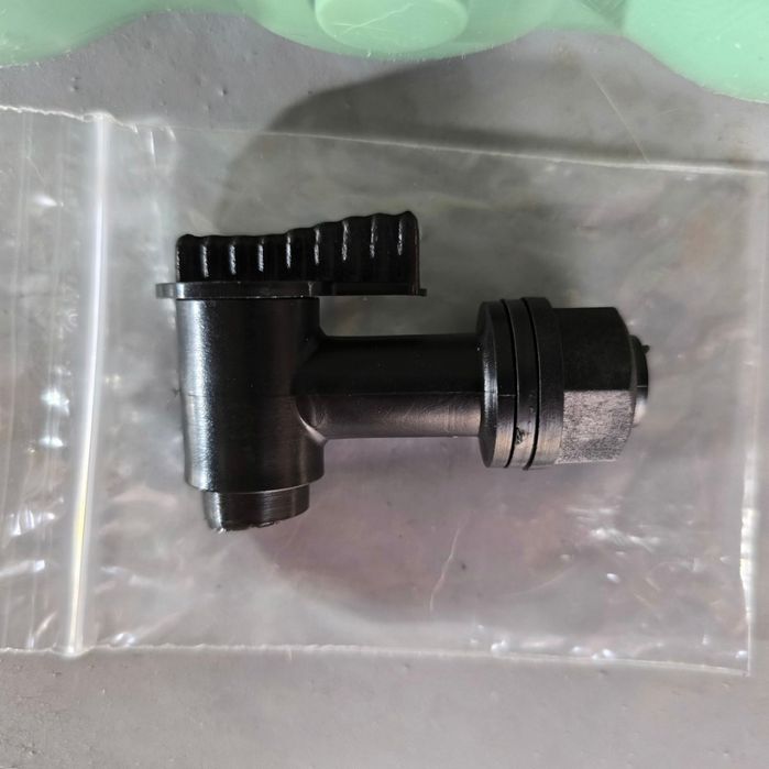 Туба умивалник с канелка 20л НОВИ