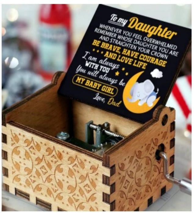 Musiqa chaladigan quticha, sovg'a uchun. Music box for gift