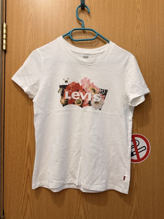 Блуза Avin и Levis