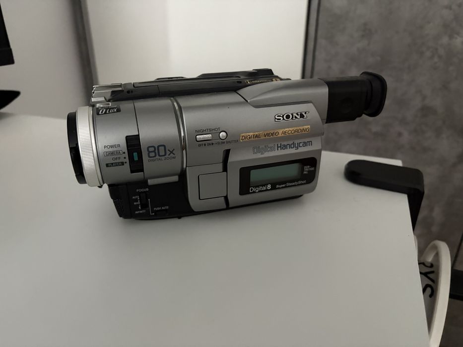 Sony DCR-TRV110E Handycam Digital8 – funcțională