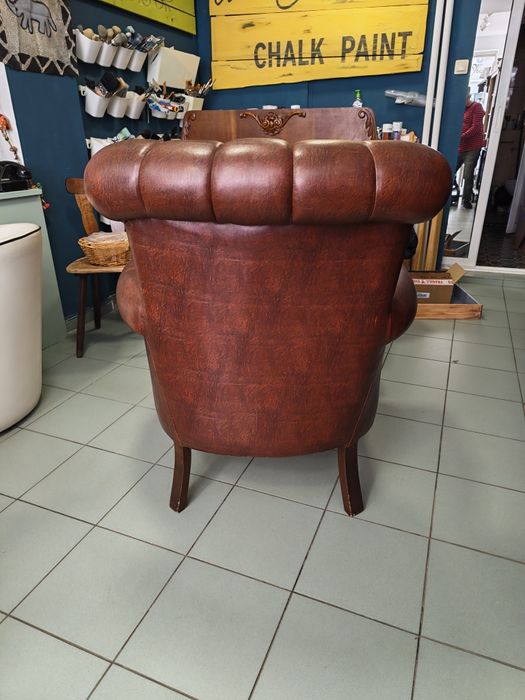 Кресло фотьойл тип Честърфийлд