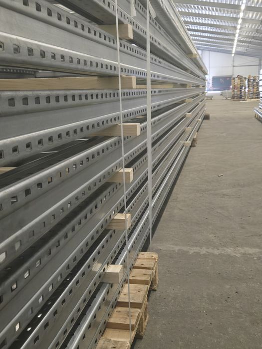 Rafturi pentru paleți industriale  Germania  pana la 4.5 tone