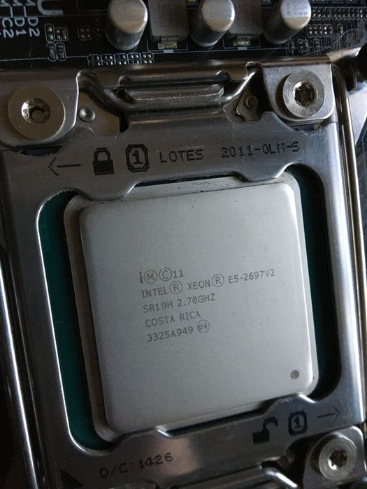 Компютърна конфигурация висок клас