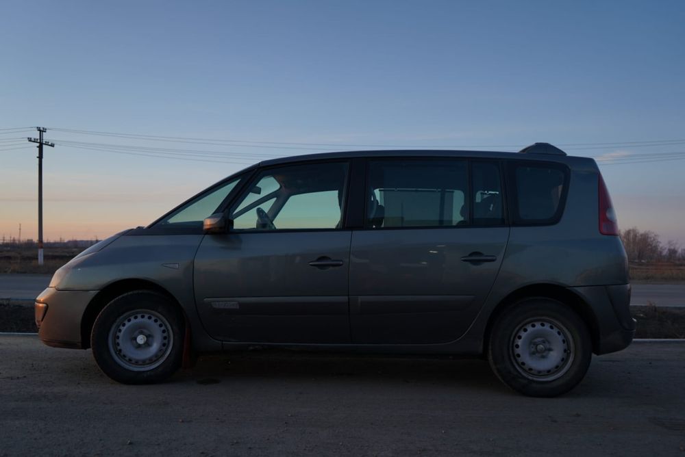 Продаю Renault Espace IV (минивэн), дизель 1.9