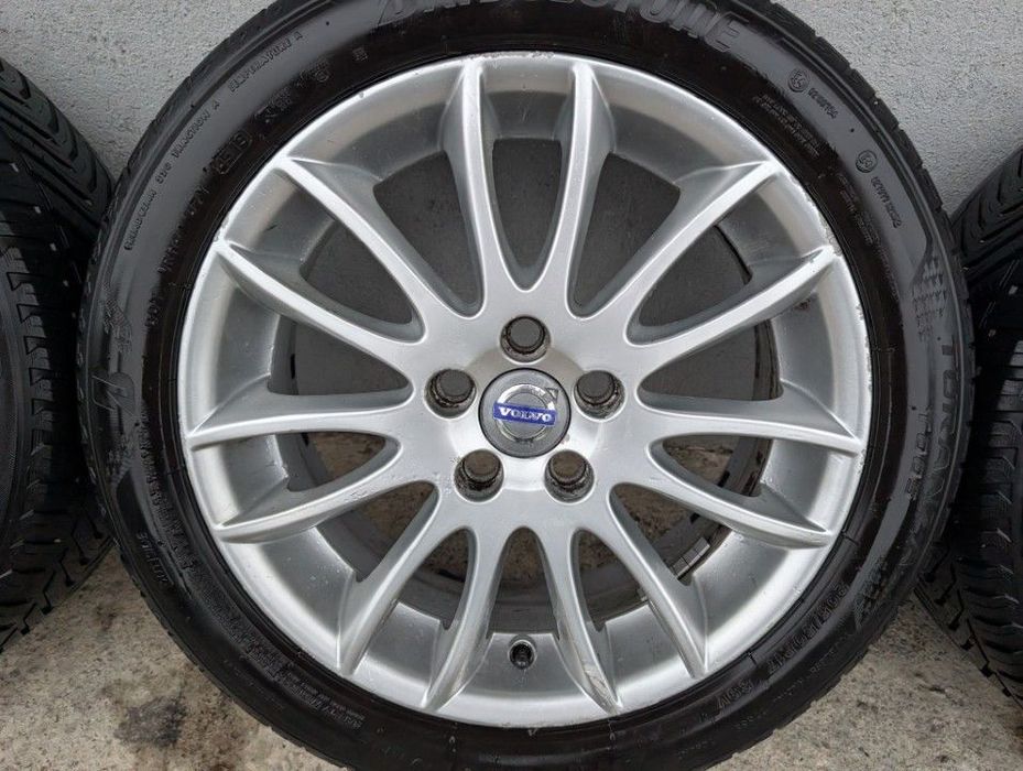 Jante SPARTACUS 17" Volvo V40 S40 V50 C30 C70 S60 V60 S80 V70 XC70 - 30671414 / 31317688