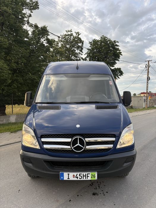 De vanzare Mercedes Sprinter 519 3.0 V6 Euro5 AC