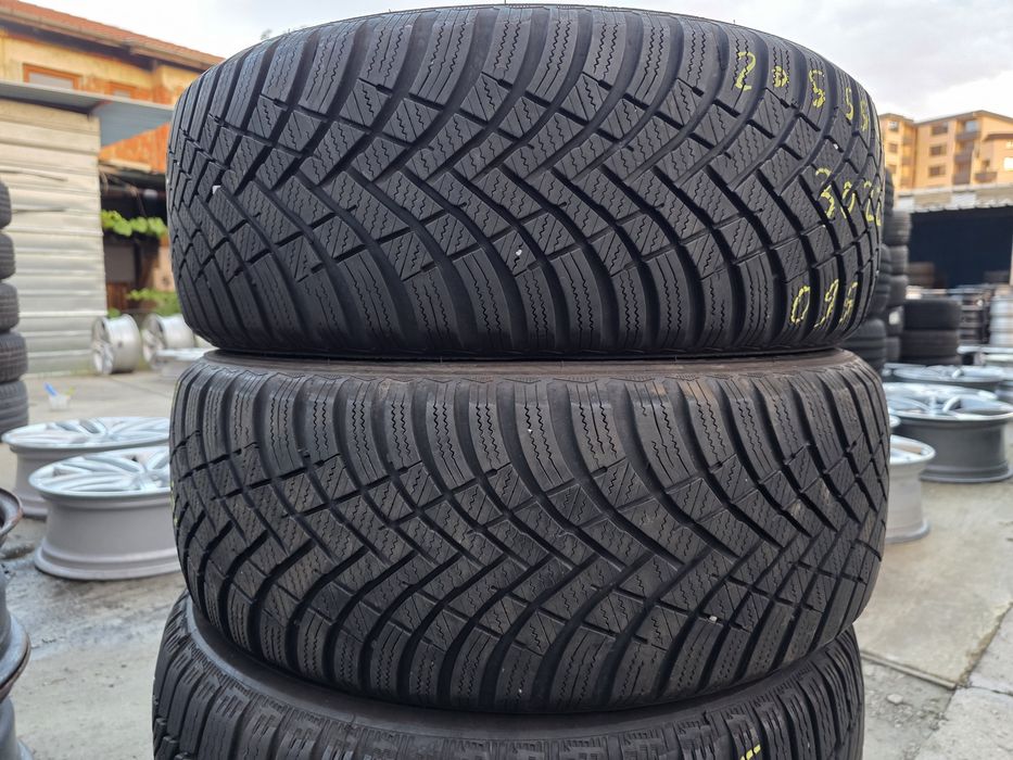 2бр Зимни гуми 205 55 16 - Hankook - DOT 2022