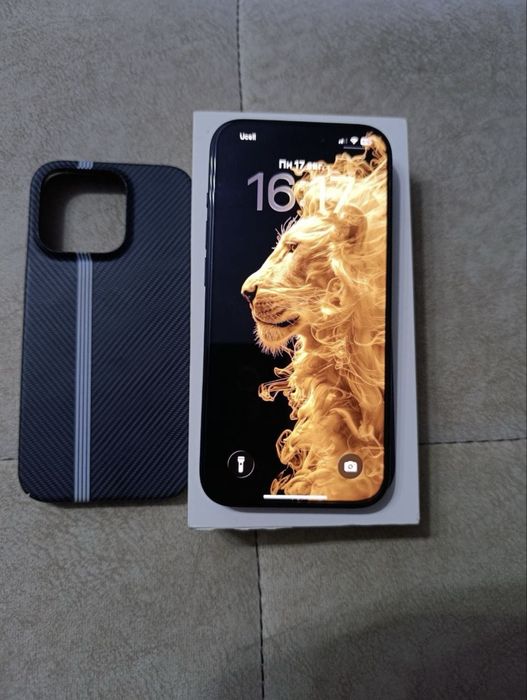 iPhone 15 pro / 512 Gb