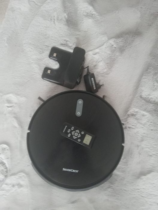 Aspirator robot ca nou